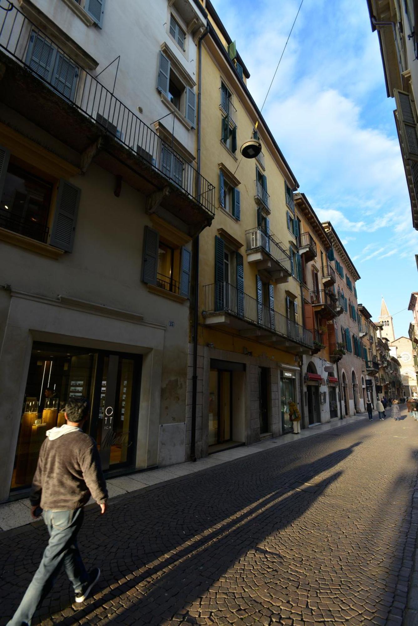 Apartamento Giallo Dalia By Maison 73 Verona Exterior foto
