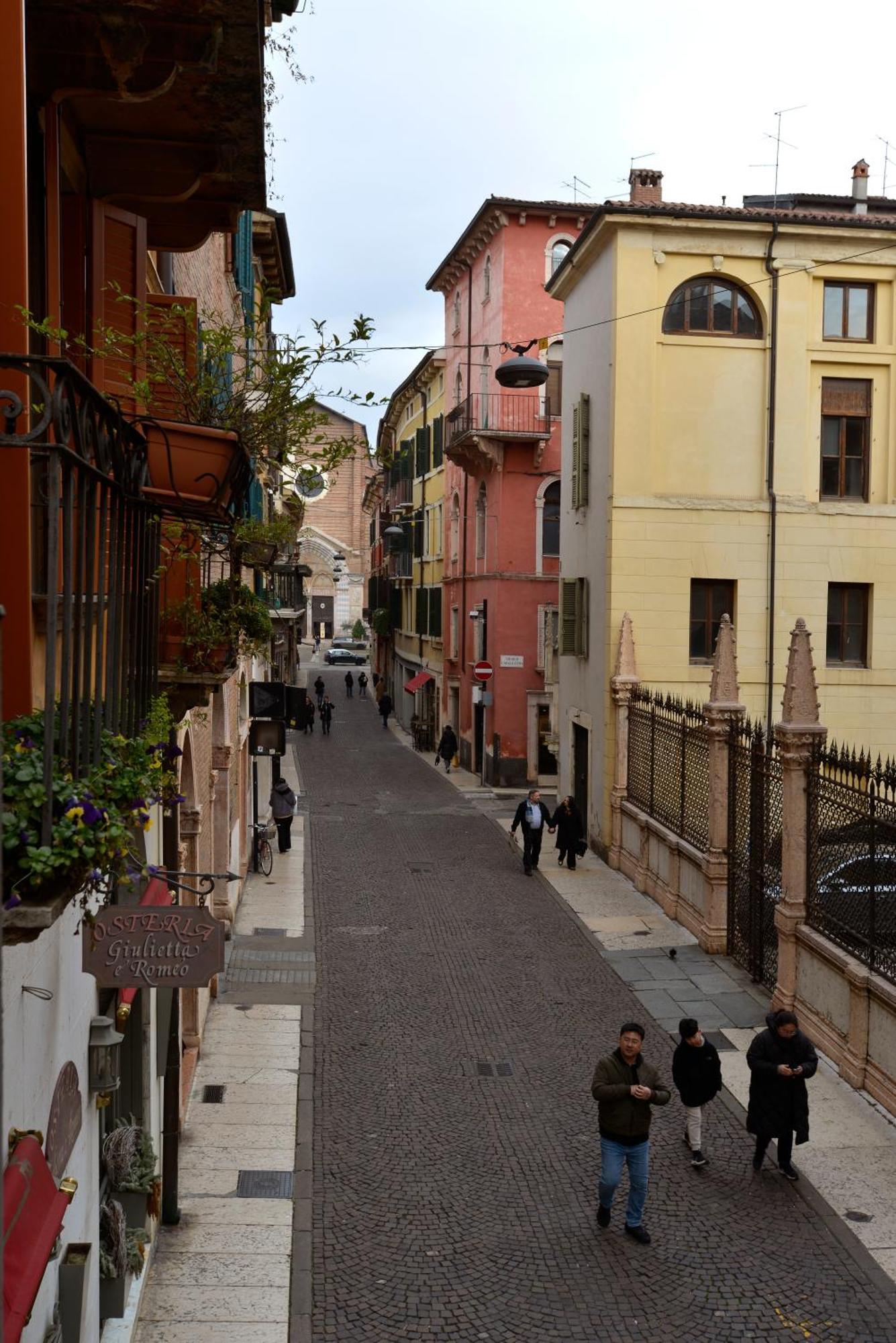 Apartamento Giallo Dalia By Maison 73 Verona Exterior foto